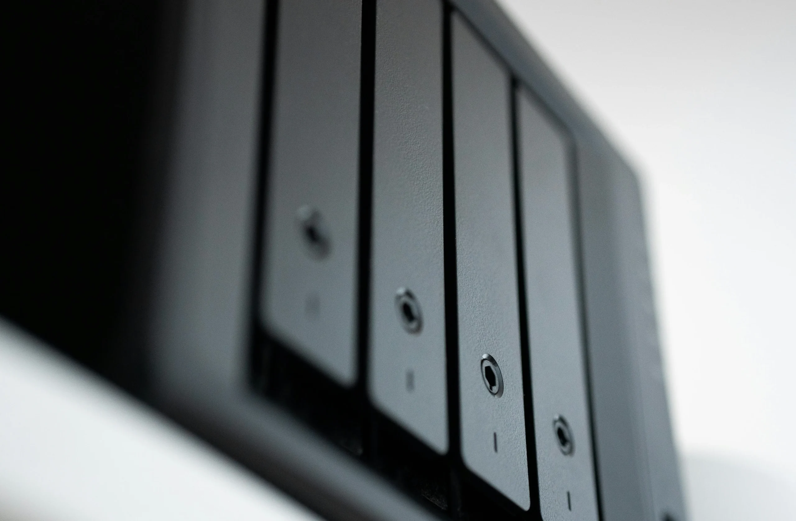 Synology nas diskstation setup providing secure private cloud storage for businesses in qatar.